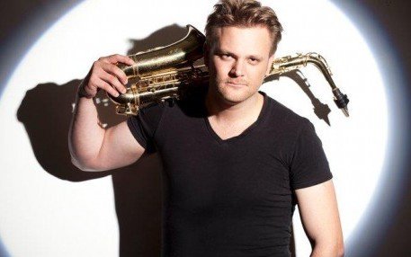 Saxofonist Pepijn | Artiest huren bij Swinging.nl