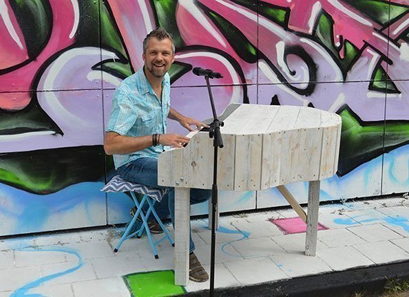 Barrie’s piano show | Artiest huren bij Swinging.nl