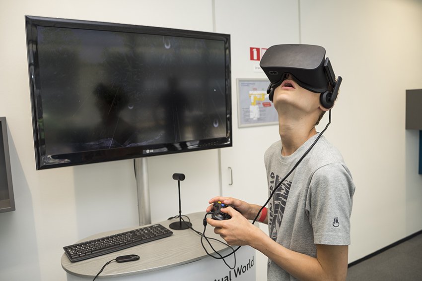 virtual reality boeken via Swinging