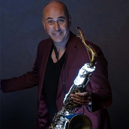 Saxofonist Arnoud | Swinging.nl foto2