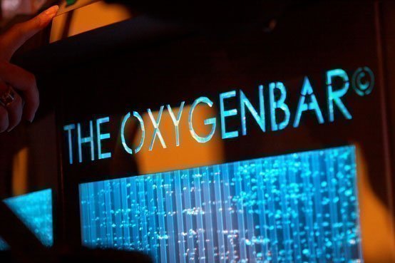 The Oxygen Bar | Artiest huren bij Swinging.nl