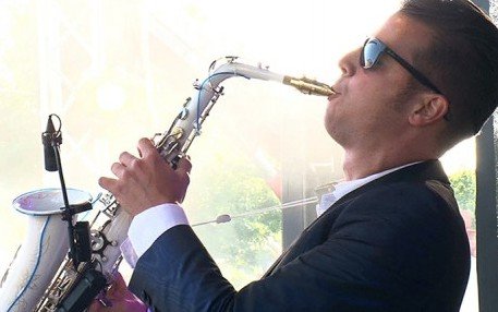 Saxofonist Boris boeken via Swinging | Swinging.nl