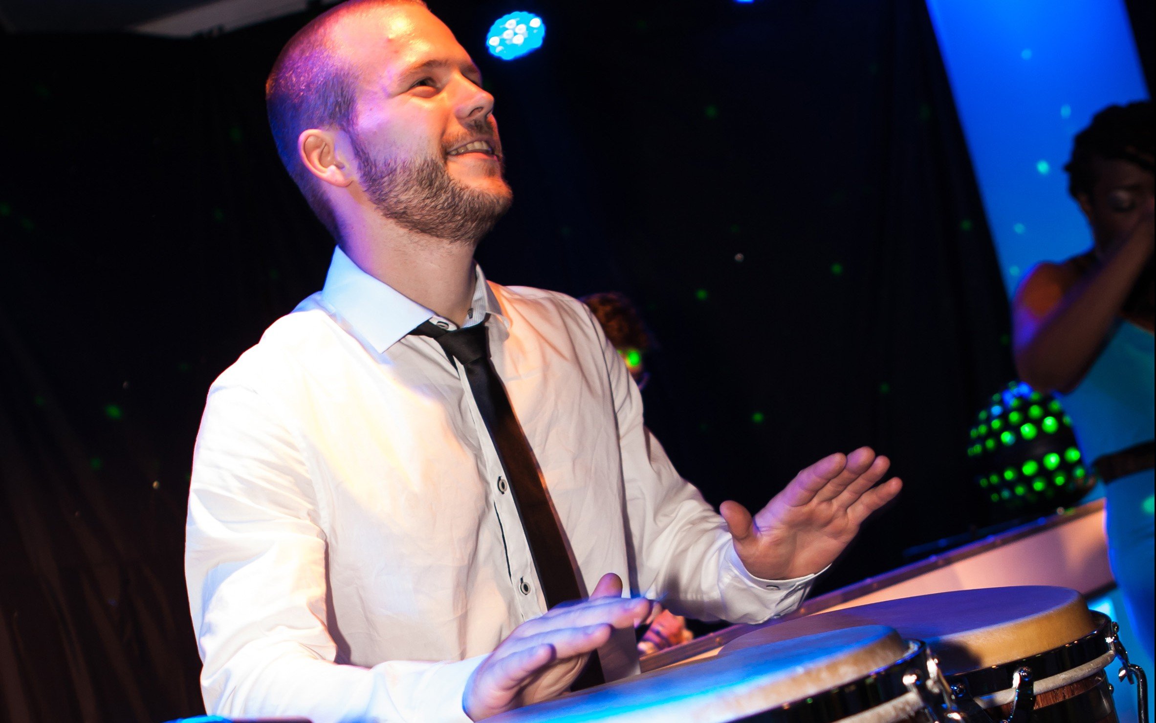 DJ & Drums | Artiest huren bij Swinging.nl